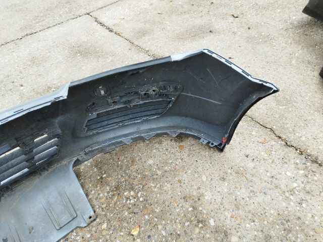 bontott OPEL ASTRA H Első Lökhárító (Részeivel)