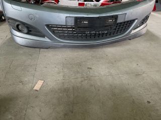 bontott OPEL ASTRA H Első Lökhárító (Üresen)