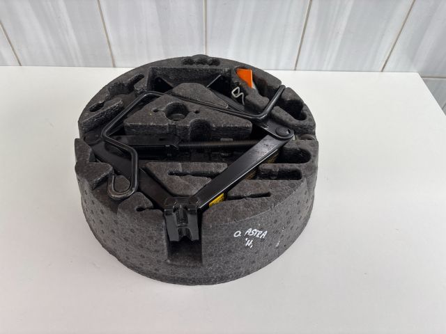 bontott OPEL ASTRA H Emelő