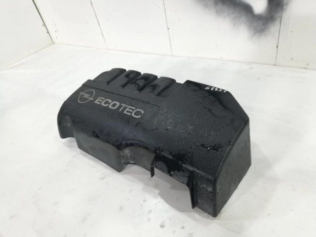 bontott OPEL ASTRA H Felső Hűtőburkolat