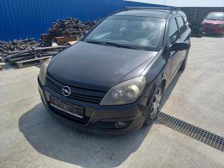 bontott OPEL ASTRA H Felső Hűtőburkolat