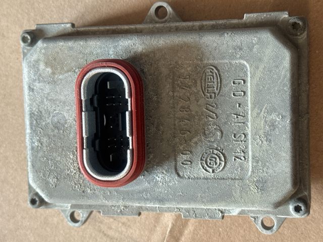 bontott OPEL ASTRA H Fényszóró Elektronika