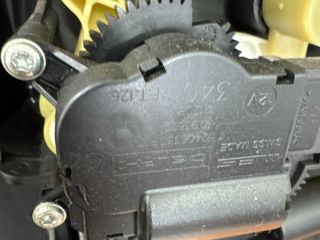 bontott OPEL ASTRA H Fűtés Box