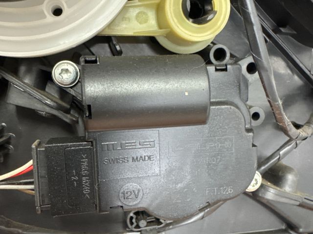 bontott OPEL ASTRA H Fűtés Box