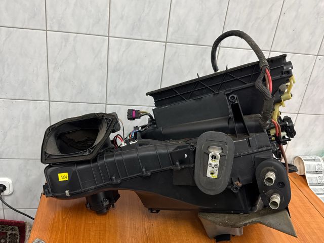 bontott OPEL ASTRA H Fűtés Box