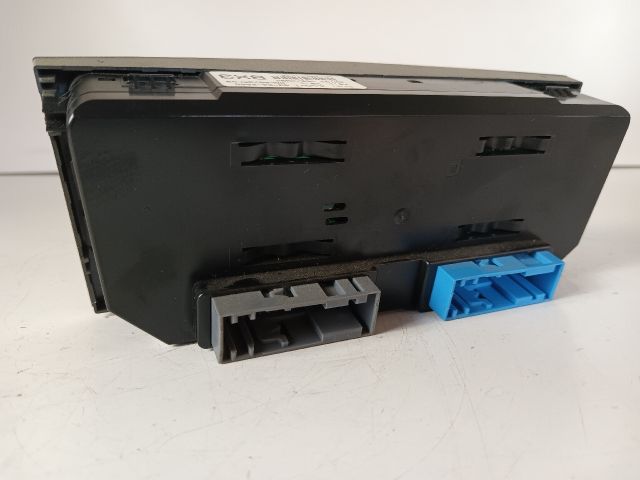 bontott OPEL ASTRA H Fűtéskapcsoló (digit klímás)