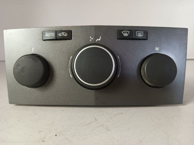 bontott OPEL ASTRA H Fűtéskapcsoló (digit klímás)