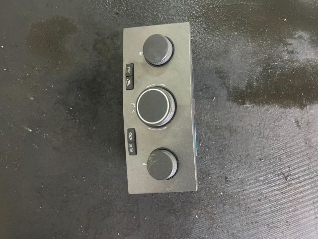 bontott OPEL ASTRA H Fűtéskapcsoló (digit klímás)