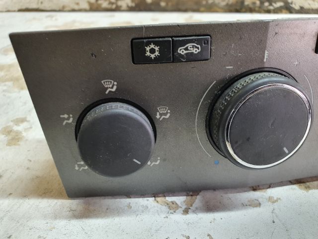 bontott OPEL ASTRA H Fűtéskapcsoló (manuális klímás)