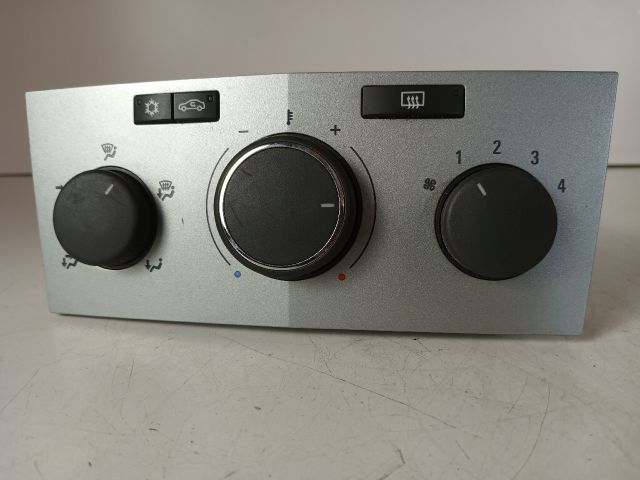 bontott OPEL ASTRA H Fűtéskapcsoló (manuális klímás)