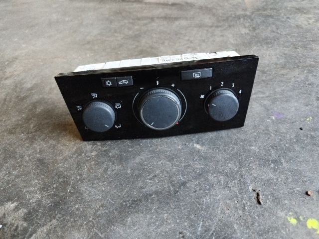 bontott OPEL ASTRA H Fűtéskapcsoló (manuális klímás)