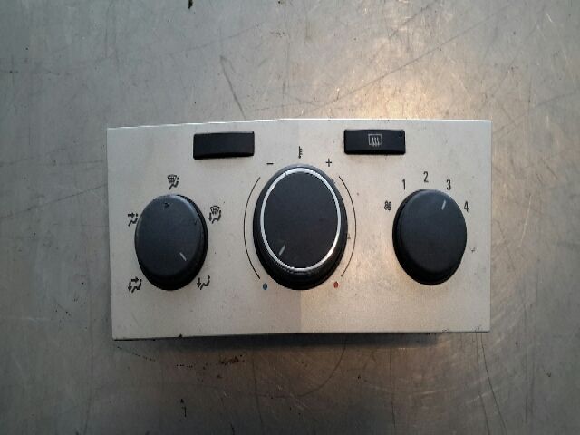 bontott OPEL ASTRA H Fűtéskapcsoló