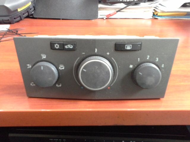 bontott OPEL ASTRA H Fűtéskapcsoló