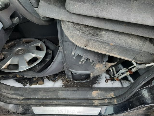 bontott OPEL ASTRA H Fűtőmotor (Klímás)