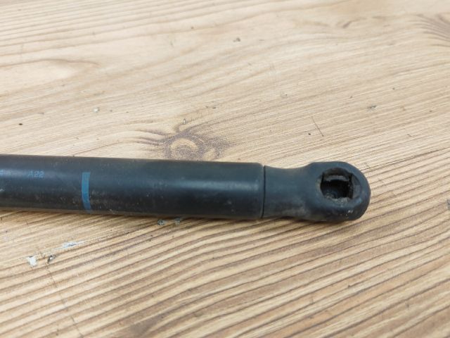 bontott OPEL ASTRA H Gázrugós Kitámasztó Teleszkóp Csomagtérajtó Bal