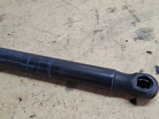 bontott OPEL ASTRA H Gázrugós Kitámasztó Teleszkóp Csomagtérajtó Jobb