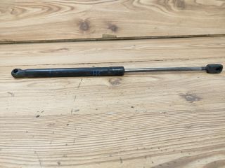 bontott OPEL ASTRA H Gázrugós Kitámasztó Teleszkóp Csomagtérajtó Jobb