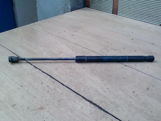 bontott OPEL ASTRA H Gázrugós Kitámasztó Teleszkóp Csomagtérajtó (Pozíciófüggetlen)