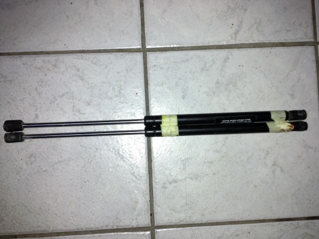 bontott OPEL ASTRA H Gázrugós Kitámasztó Teleszkóp Csomagtérajtó (Pozíciófüggetlen)