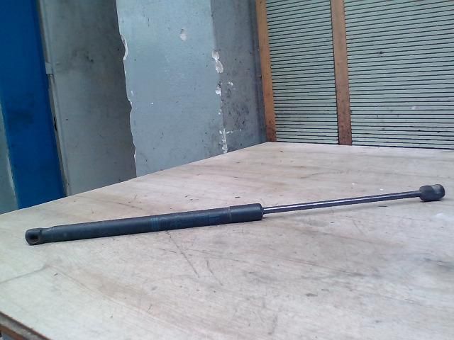 bontott OPEL ASTRA H Gázrugós Kitámasztó Teleszkóp Csomagtérajtó (Pozíciófüggetlen)