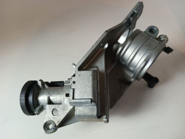 bontott OPEL ASTRA H Gyújtáskapcsoló Ház