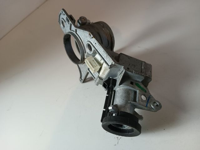 bontott OPEL ASTRA H Gyújtáskapcsoló Ház