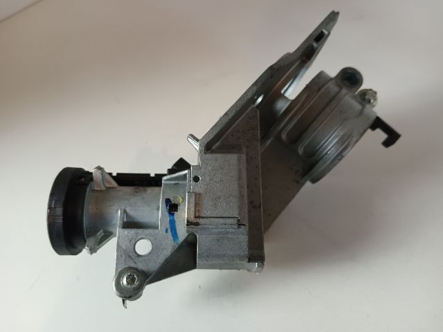 bontott OPEL ASTRA H Gyújtáskapcsoló Ház