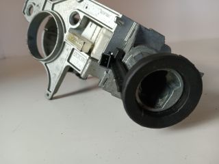 bontott OPEL ASTRA H Gyújtáskapcsoló Ház