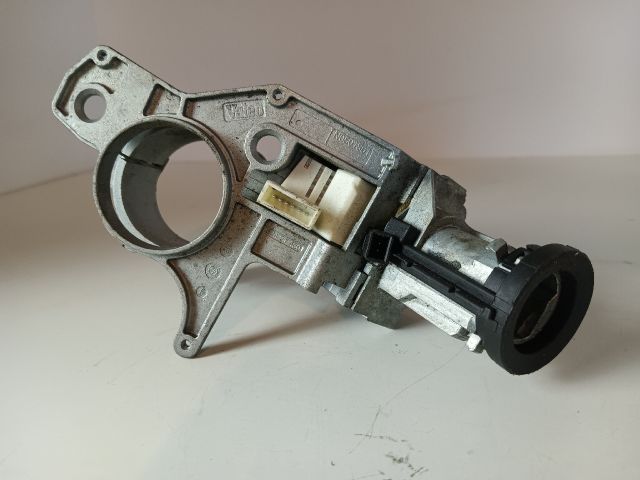 bontott OPEL ASTRA H Gyújtáskapcsoló Ház