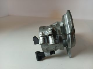 bontott OPEL ASTRA H Gyújtáskapcsoló Ház