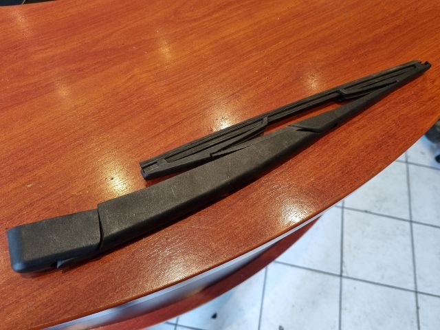 bontott OPEL ASTRA H Hátsó Ablaktörlő Kar