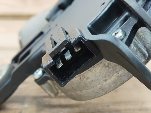 bontott OPEL ASTRA H Hátsó Ablaktörlő Motor