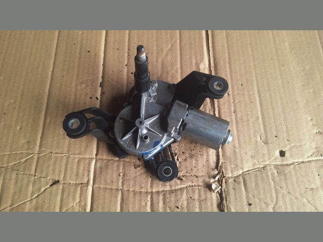 bontott OPEL ASTRA H Hátsó Ablaktörlő Motor