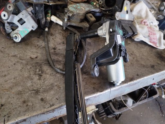 bontott OPEL ASTRA H Hátsó Ablaktörlő Motor