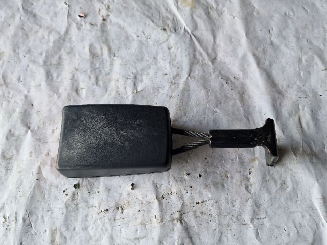 bontott OPEL ASTRA H Hátsó középső Biztonsági Öv Csat