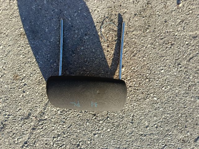 bontott OPEL ASTRA H Hátsó középső Fejtámla