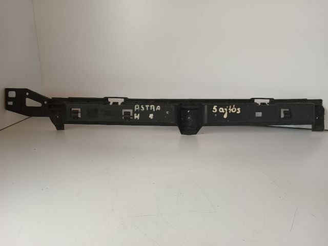 bontott OPEL ASTRA H Hátsó középső Lökhárító Tartó (Műanyag)