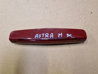 bontott OPEL ASTRA H Hátsó Lámpa Középső