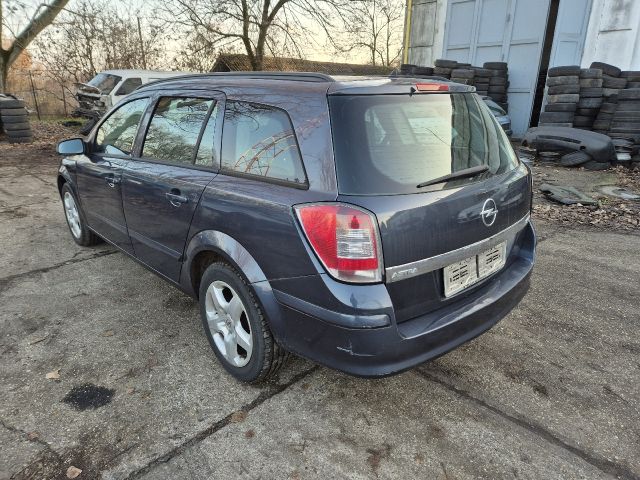 bontott OPEL ASTRA H Hátsó Lökhárító (Részeivel)