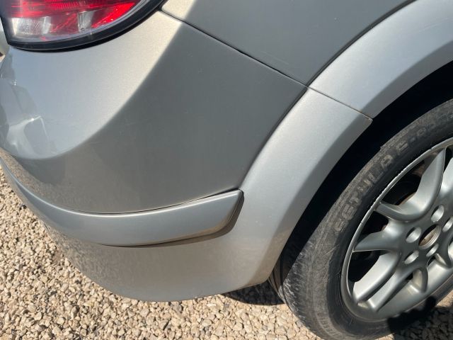 bontott OPEL ASTRA H Hátsó Lökhárító (Részeivel)