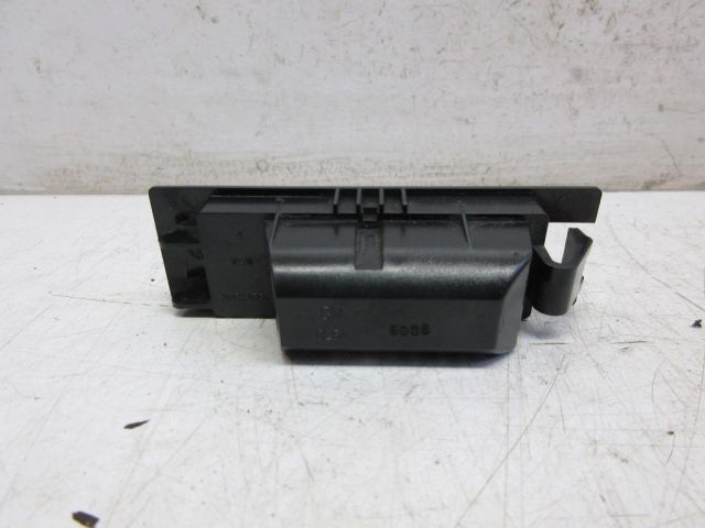 bontott OPEL ASTRA H Hátsó Rendszámtábla Világítás