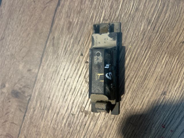 bontott OPEL ASTRA H Hátsó Rendszámtábla Világítás