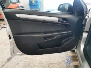 bontott OPEL ASTRA H Hátsó Ülés