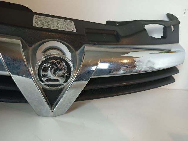 bontott OPEL ASTRA H Hűtőrács