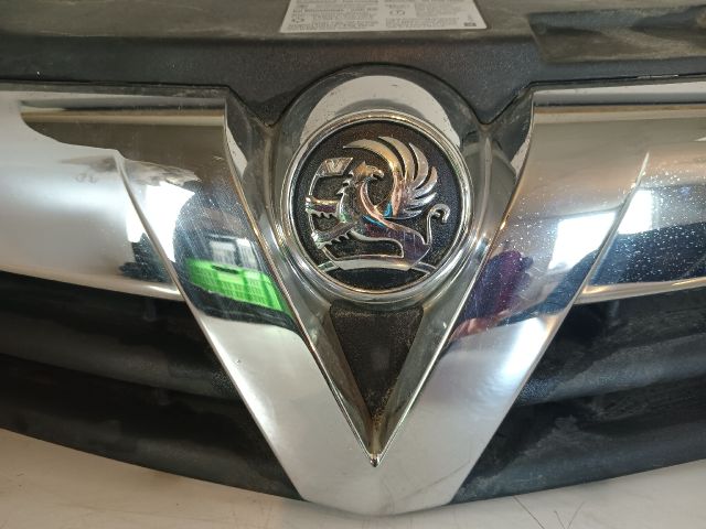 bontott OPEL ASTRA H Hűtőrács