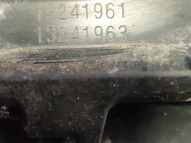 bontott OPEL ASTRA H Hűtőrács