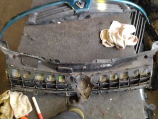 bontott OPEL ASTRA H Hűtőrács