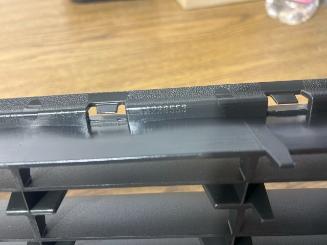 bontott OPEL ASTRA H Hűtőrács