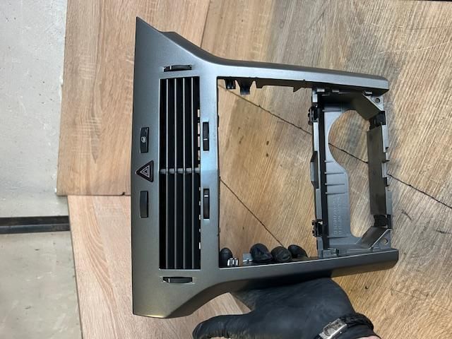 bontott OPEL ASTRA H Hűtőrács