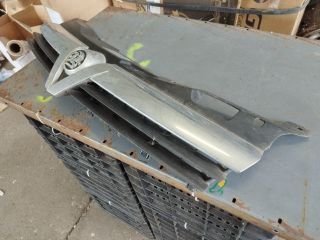 bontott OPEL ASTRA H Hűtőrács